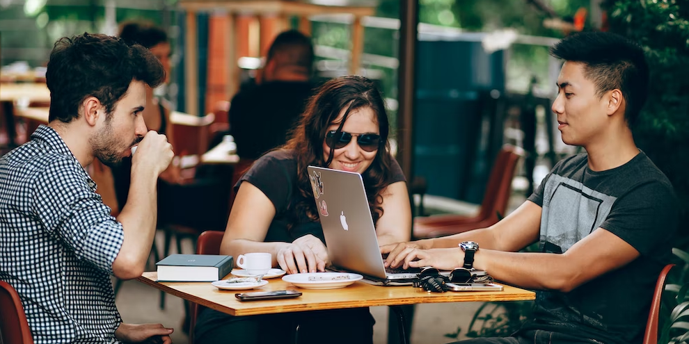 10 strategies for attracting and retaining millennial employees article image