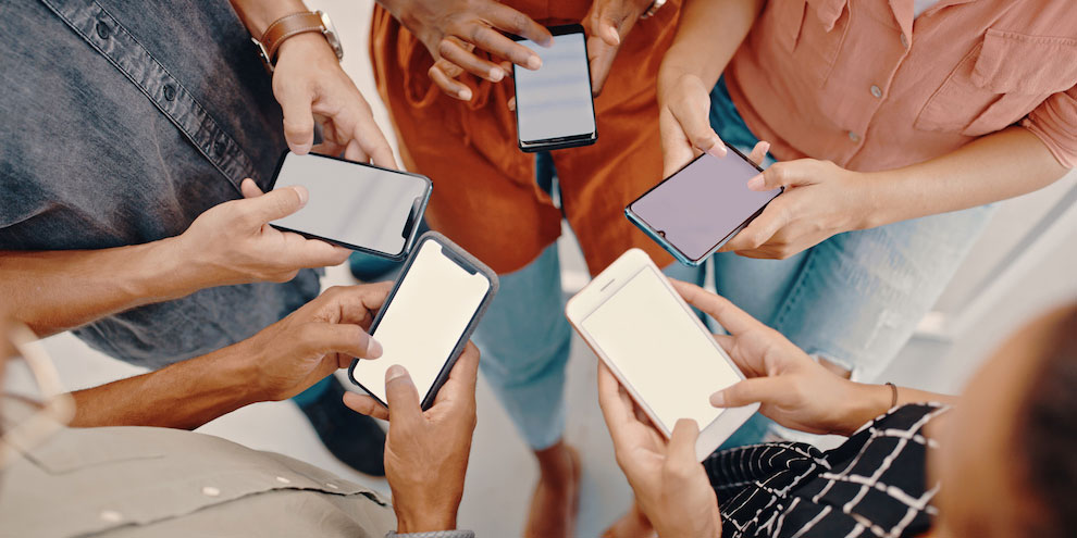 How mobile phones revolutionized the marketing research industry article image
