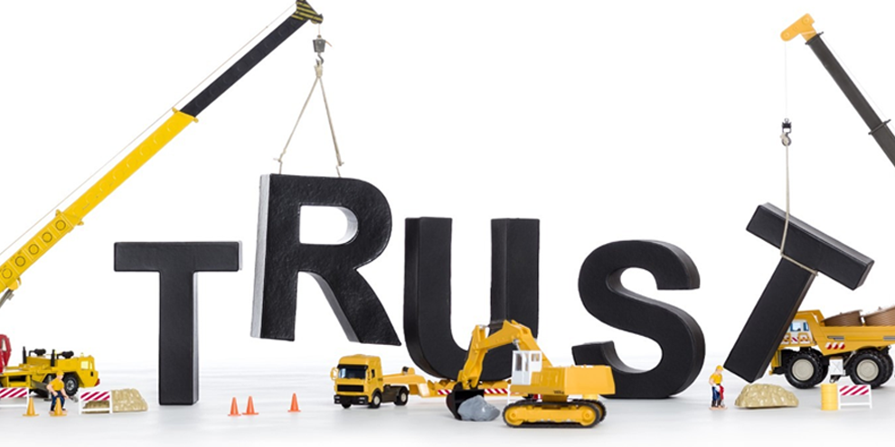 8 leadership mistakes that diminish employee trust article image