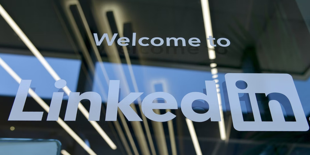 17 Tips For A Powerful Linkedin Profile