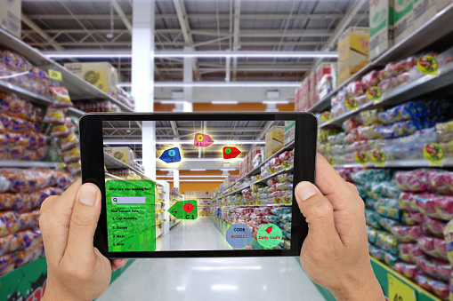 Internet Of Things Marketing Conceptssmart Augmented Reality Picture Id624748516